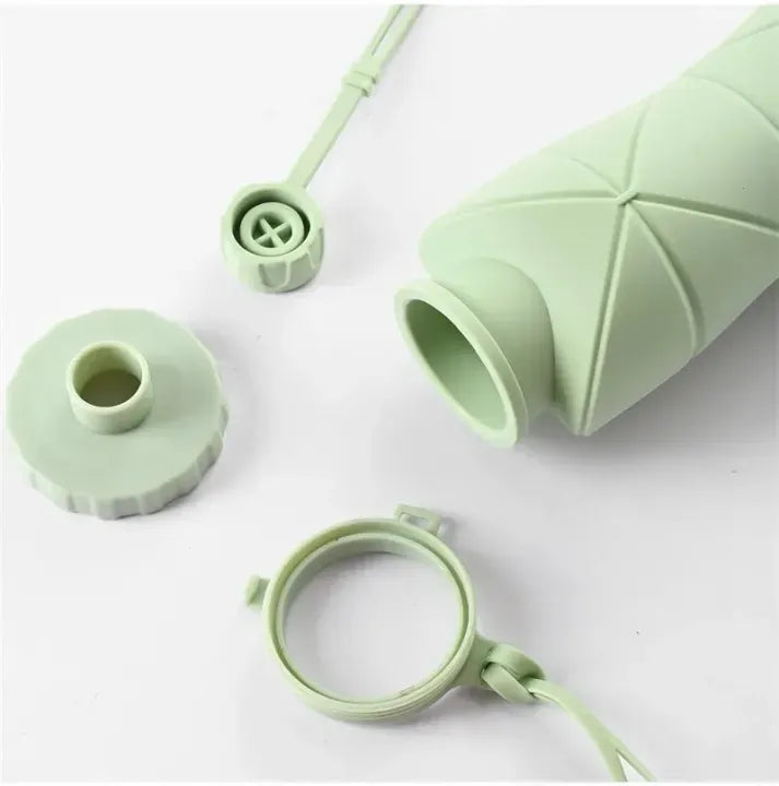 600ML Silicone Folding Water Bottle – Foldable & Leak-Proof Travel Bottle